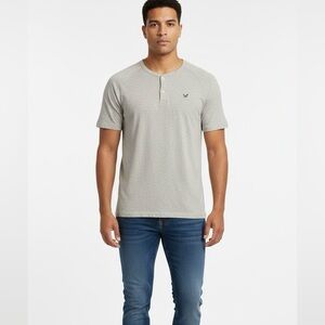 American Eagle Men’s Legend T Henley Shirt Large Gray Heather Short Sleeve L